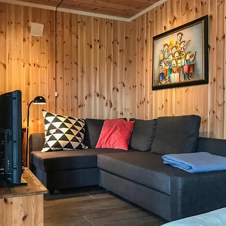 1 Bedroom Cozy In